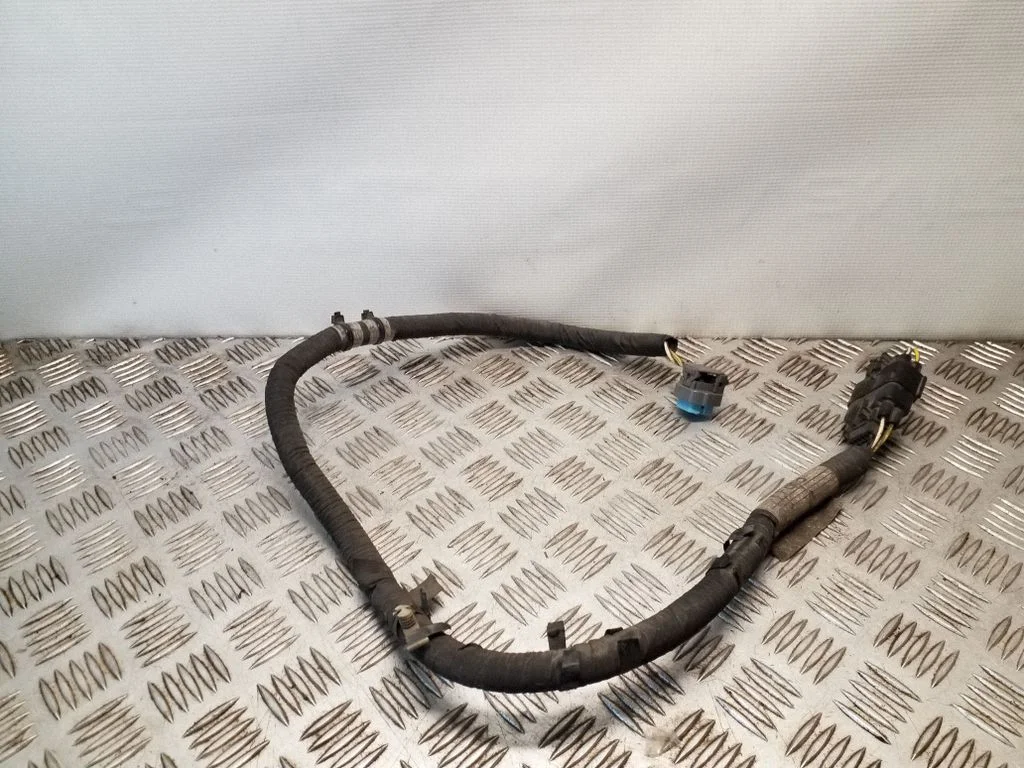 Muud juhtmed / juhtmestik DG9T14A069AK