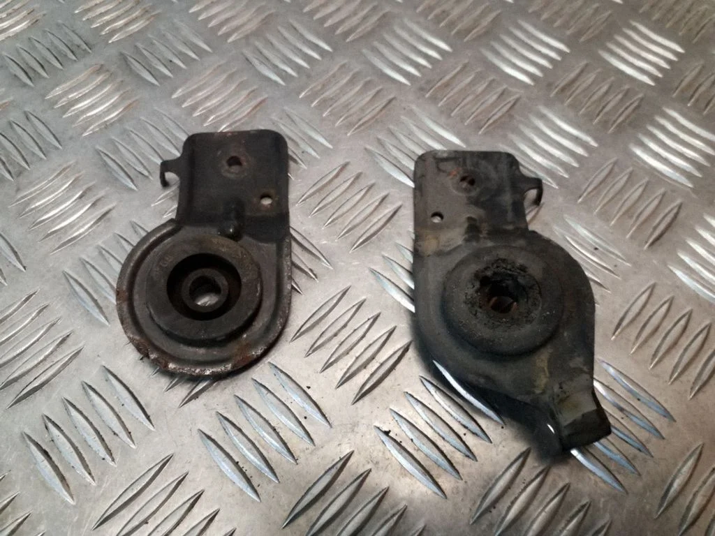 Radiator mount bracket – Nissan Primera (2002-2007)
