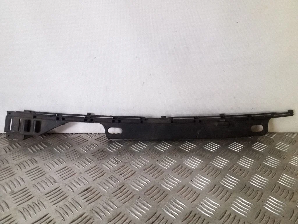 Windshield trim 8200036493