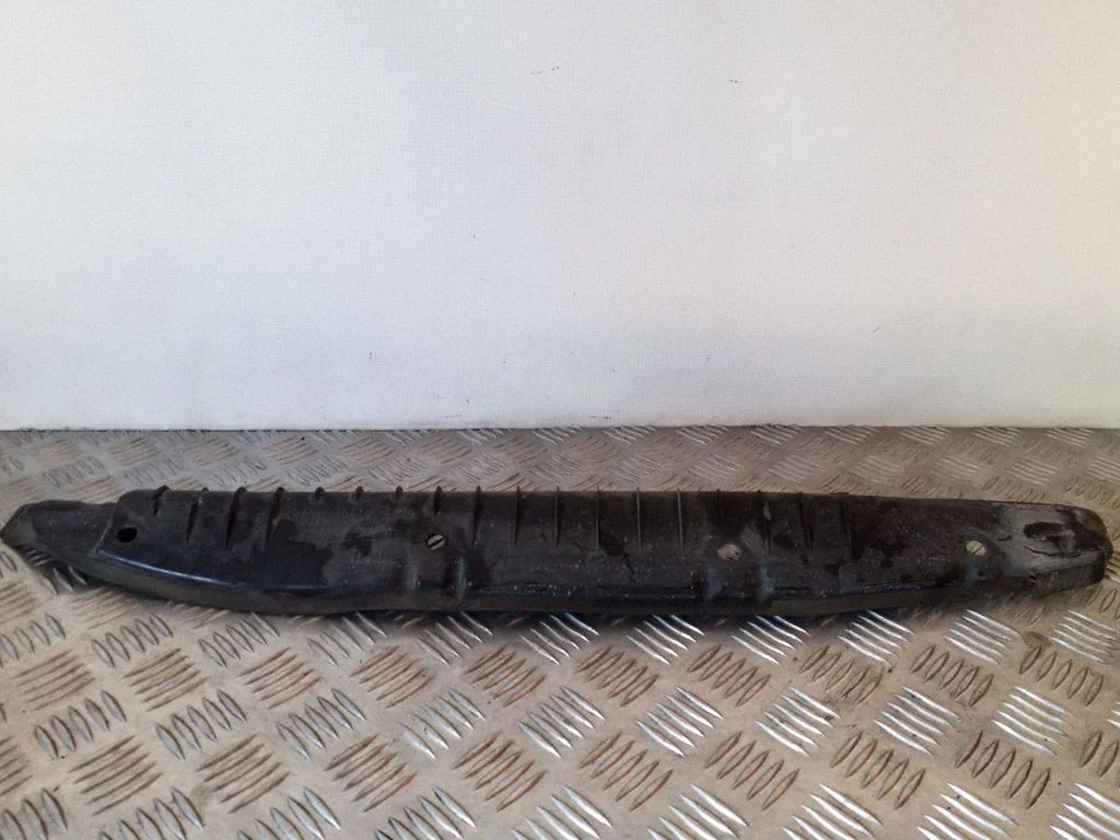 Fender end trim – Mercedes-Benz R-Class W251 (2005-2013)