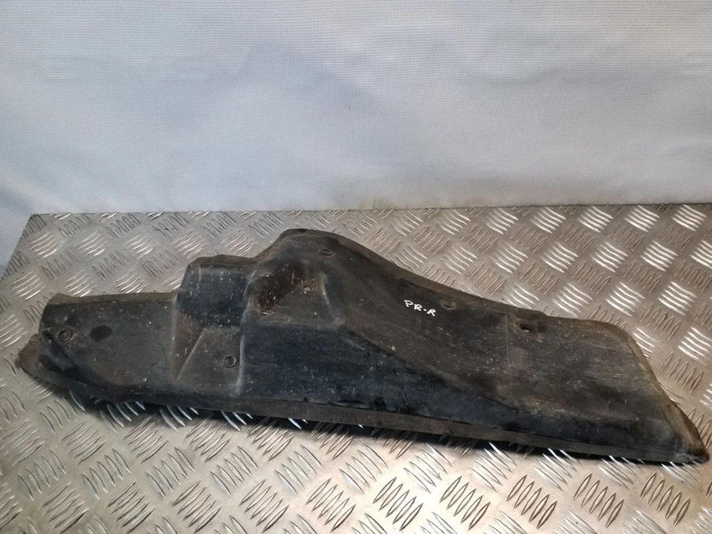 Spārna nobeiguma apdare 1P0853970