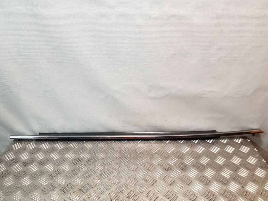 Front door glass trim molding – Mazda 6 (2008-2013)