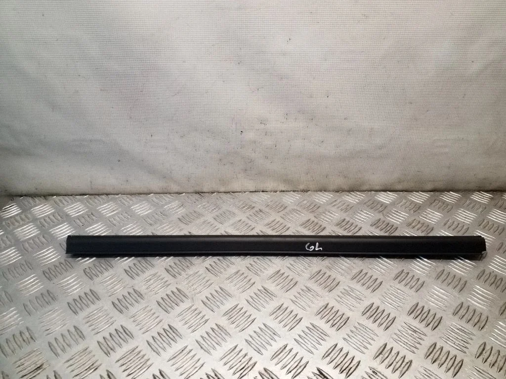 Tagaukse klaasi liist 55360950