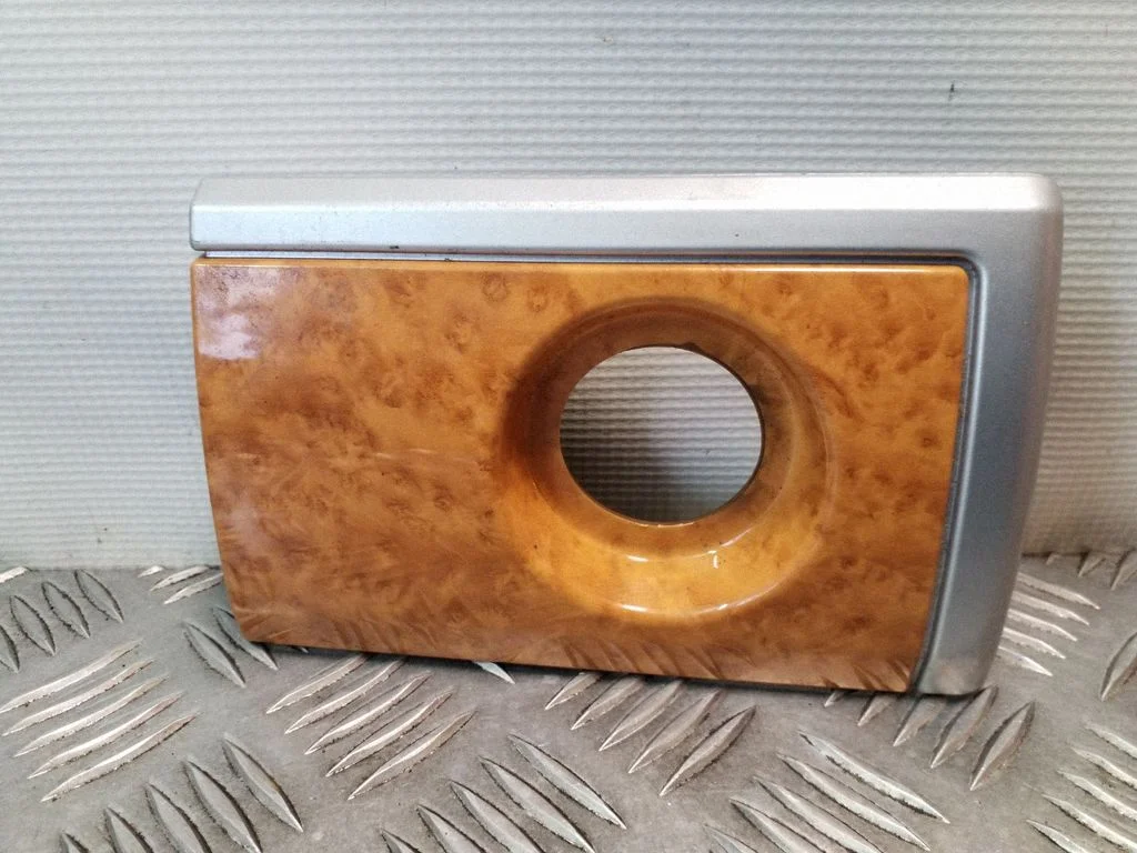 Panel trim 05028831AA