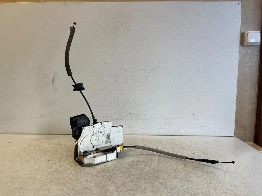 Rear door lock 4K0839016P