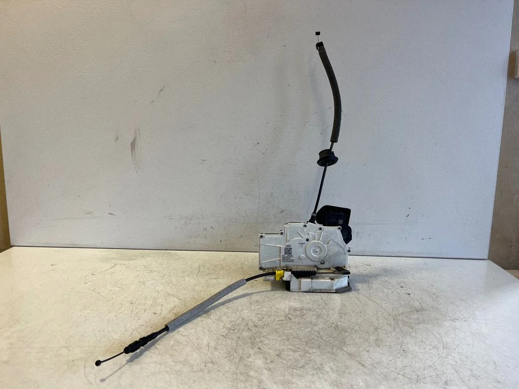 Rear door lock 4K0839015P