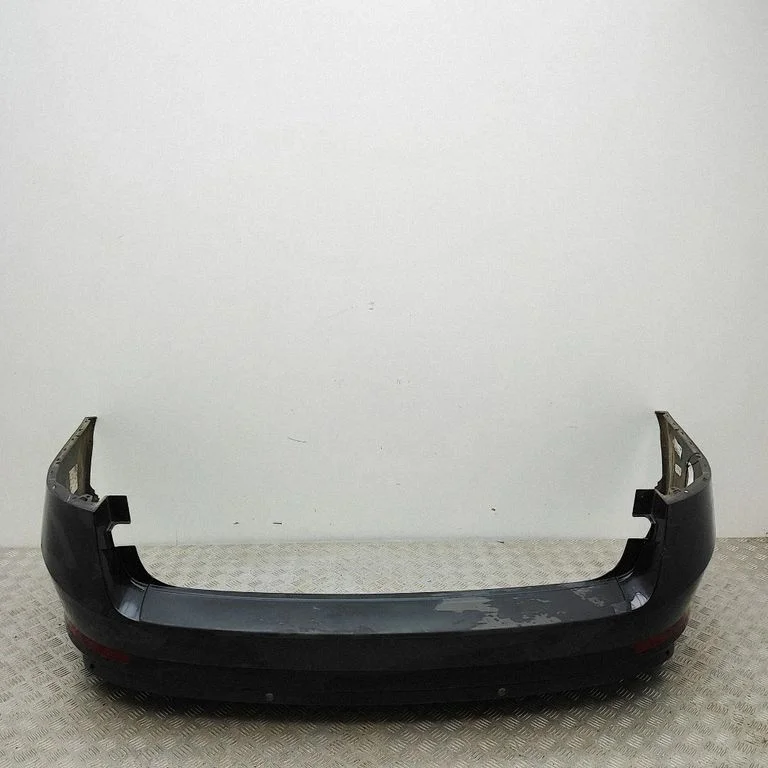 Tagumine kaitseraud 3V9807421