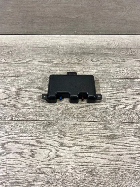 Aerial antenna amplifier – BMW 6 Series F12 F13 (2010-2018)