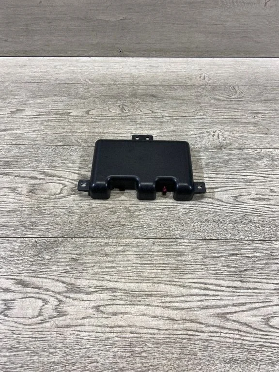 Wzmacniacz antenowy – BMW Seria 4 G22 G23 G24 G26 (2020-)