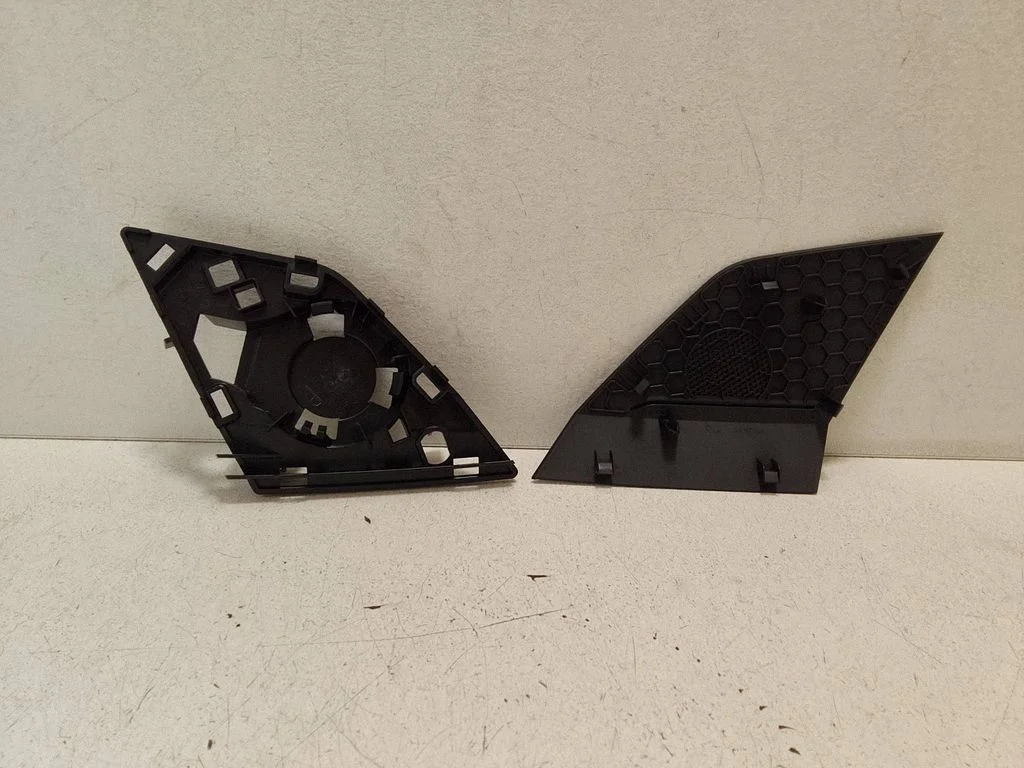 Side speaker trim/cover 4KE857228