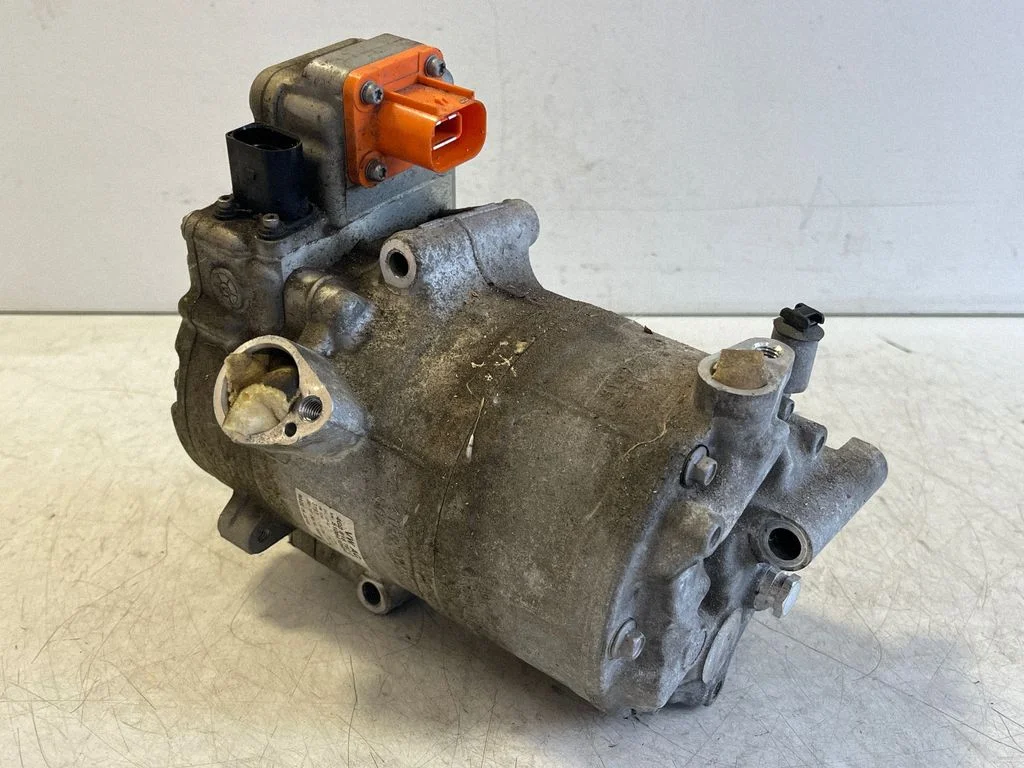 Air conditioning (A/C) compressor (pump) 4G0816797D