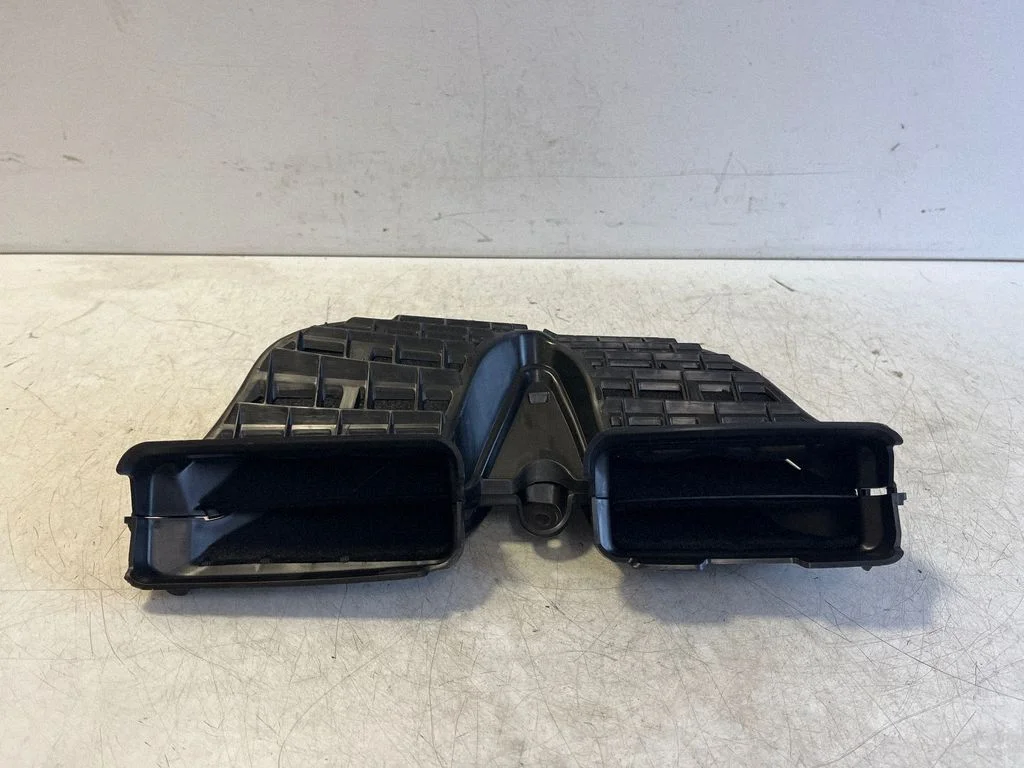 Cabin air duct channel 4KR819389