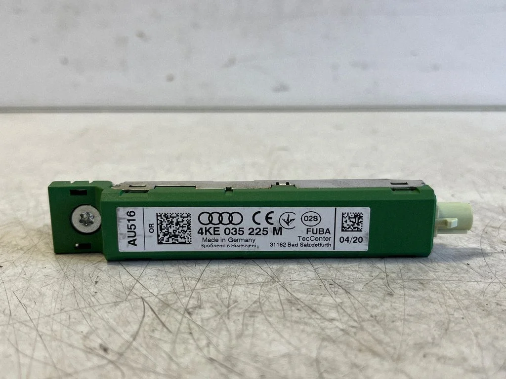 Aerial antenna amplifier 4KE035225M