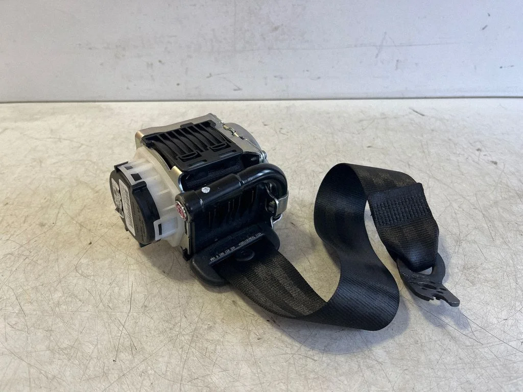 Tagumine turvavöö – Audi Q4 e-tron (2021-)