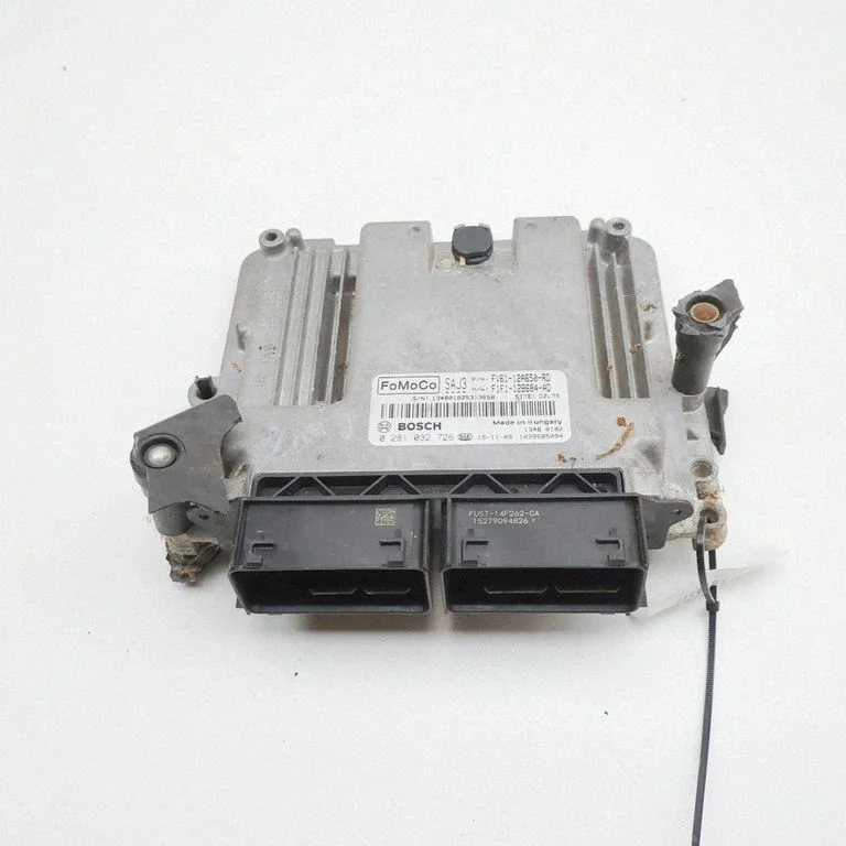 Dzinēja vadības bloks F1F112B684AD