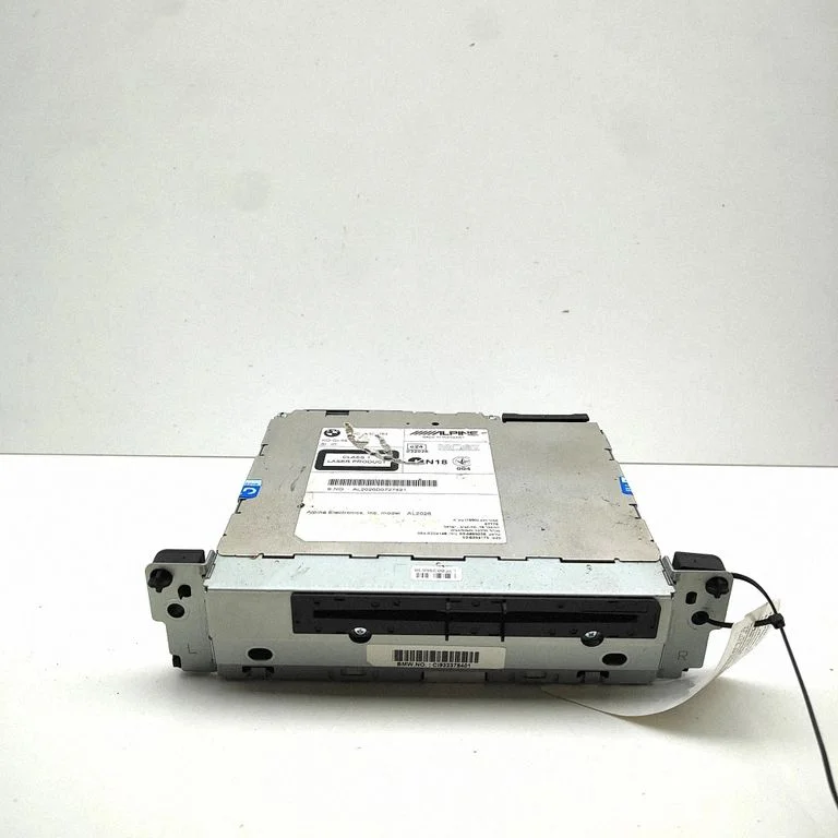 Radio, odtwarzacz CD/DVD, nawigacja 9323784