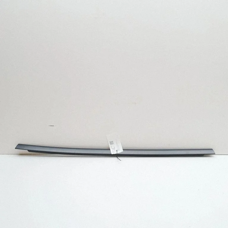 Aizmugurējo durvju stikla apdare 971839476A