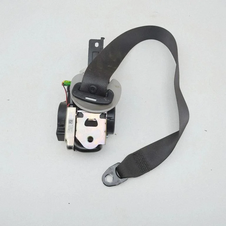 Front seatbelt 88810R2000ED