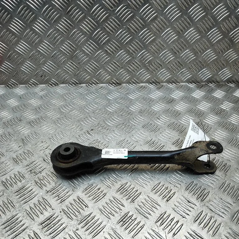 Aizmugurējā svira (dakša) 118842100A