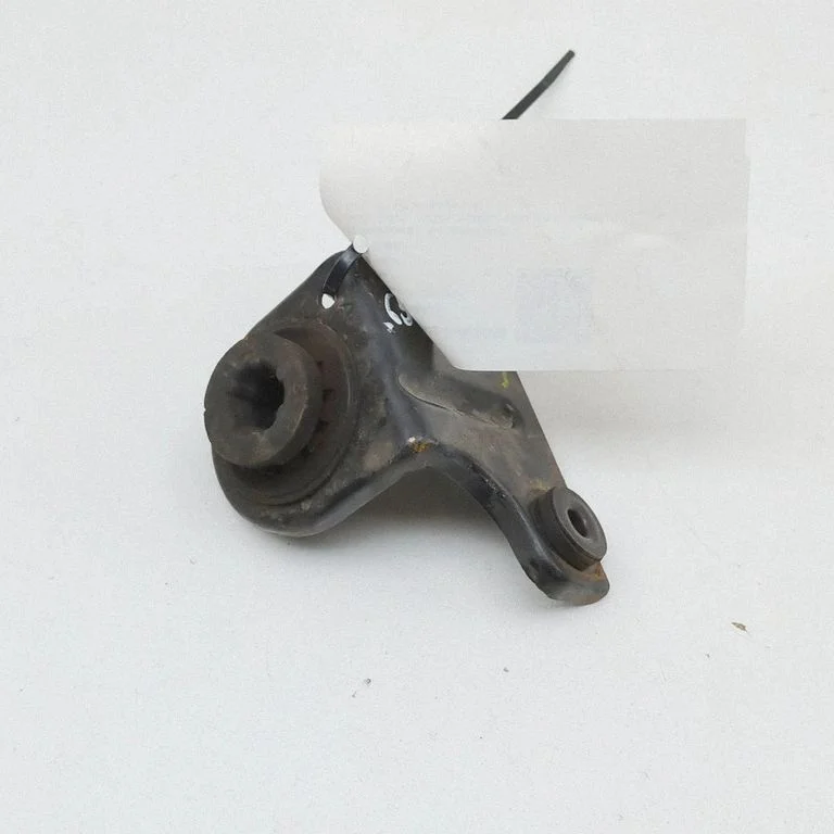 Radiator support slam panel bracket 282732U301