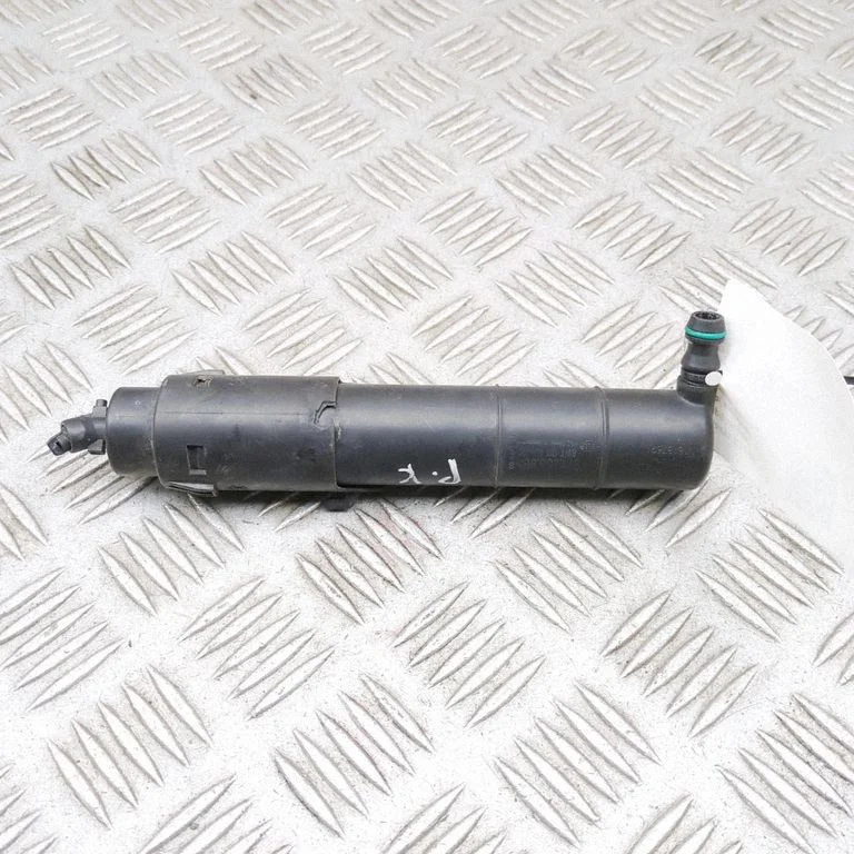 Headlight washer spray nozzle – Porsche Panamera (971) (2017-2024)