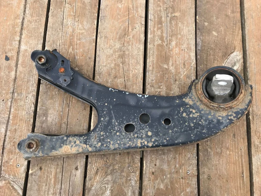 Tagumine ülemine õõtshoob 4876048061