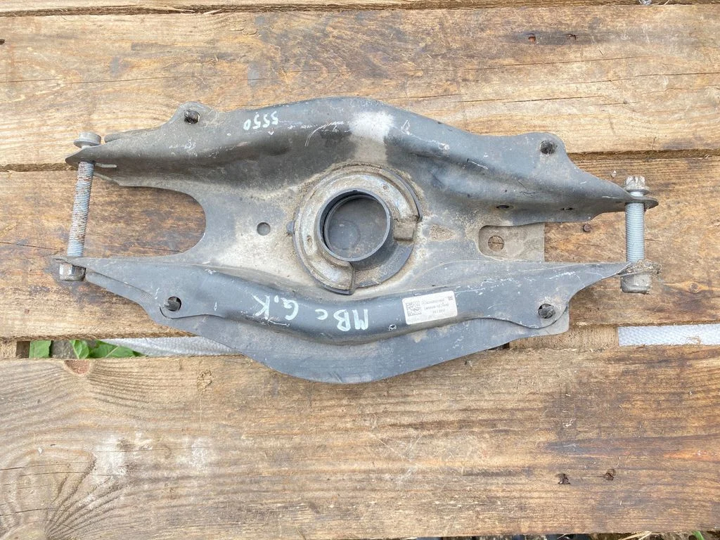 Rear upper control arm/wishbone A2053521900