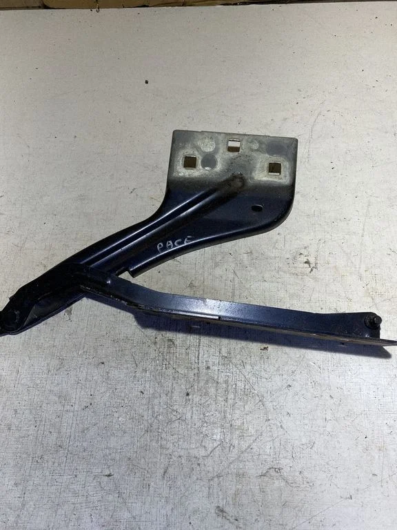 Engine bonnet/hood hinges RHHK8316801