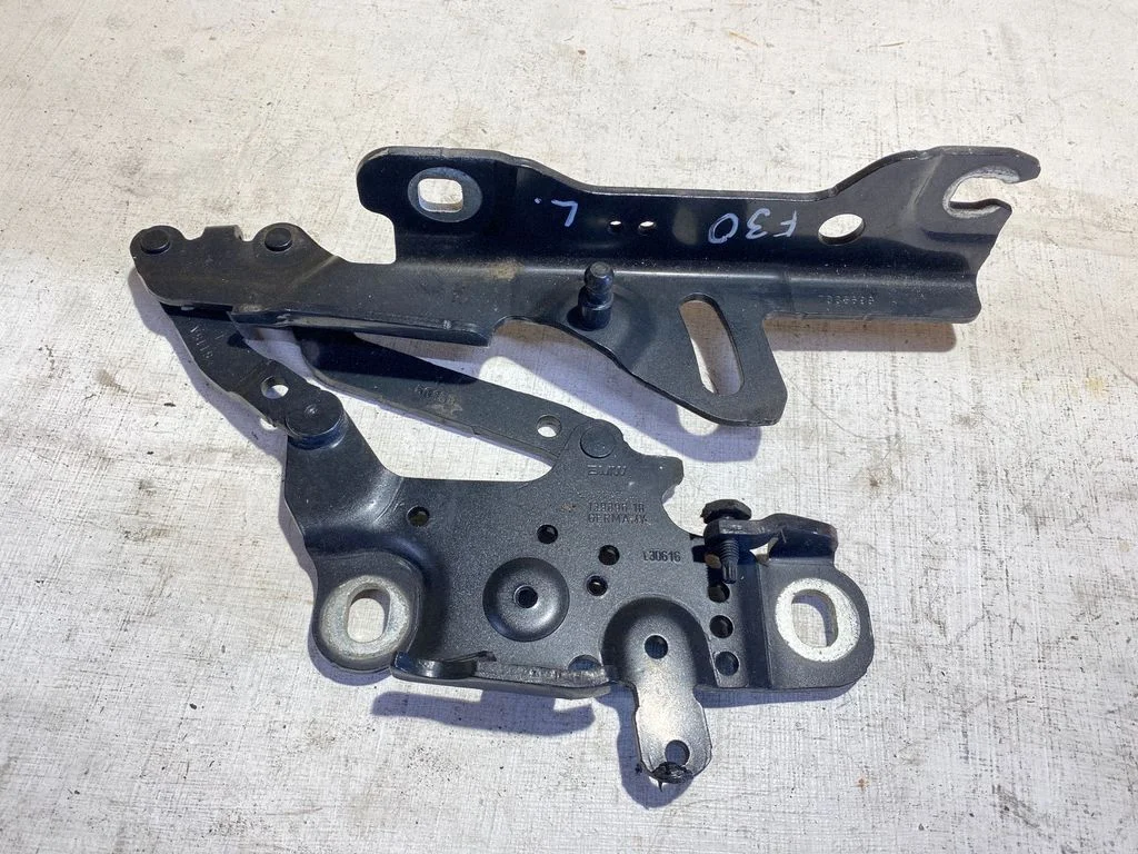 Engine bonnet/hood hinges 7336699