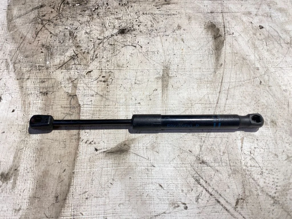 Front bonnet/hood damper/strut 51237239233
