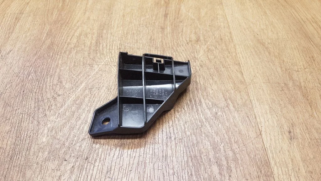 Rear bumper mounting bracket 5256248020