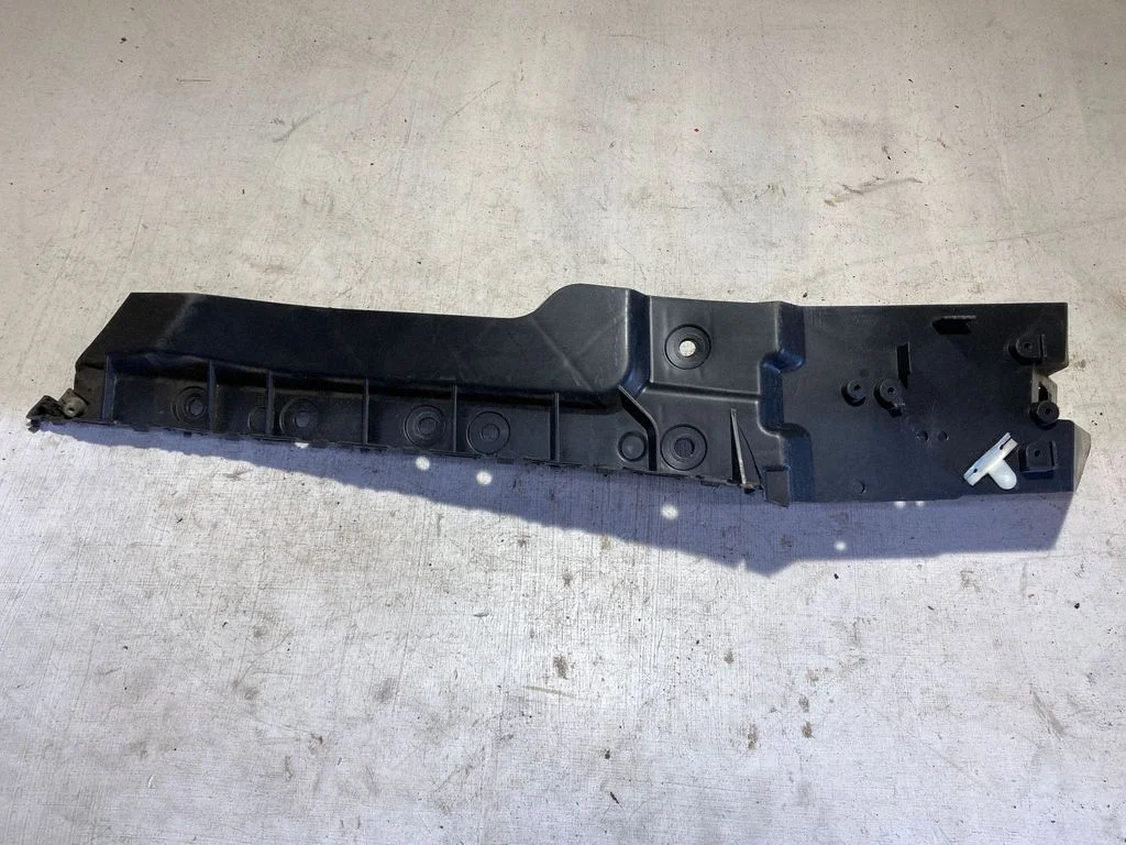 Aizmugurējā bufera turētājs DK6217A881AC