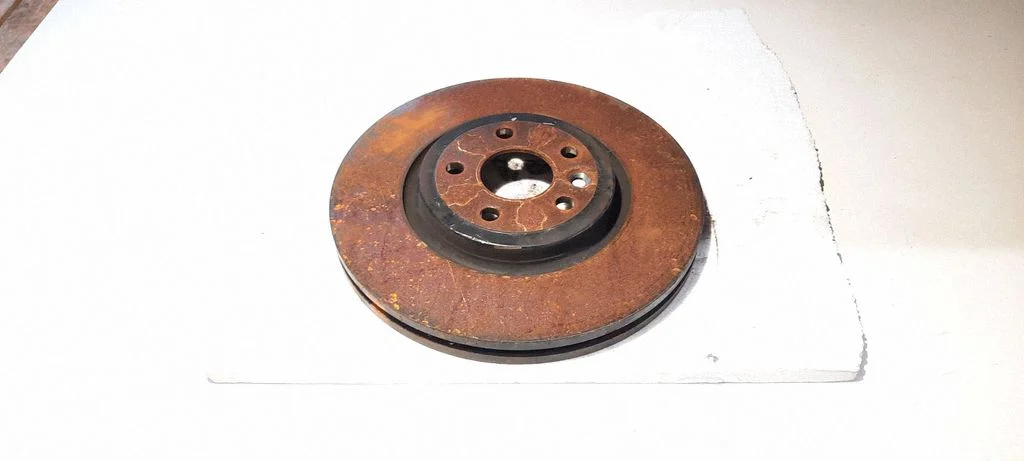 Front brake disc T4A2343