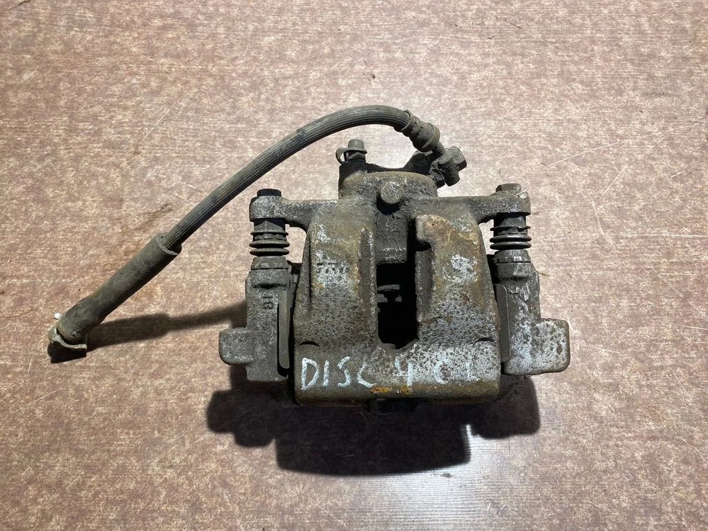 Rear brake caliper – Land Rover Discovery Sport (2014-)