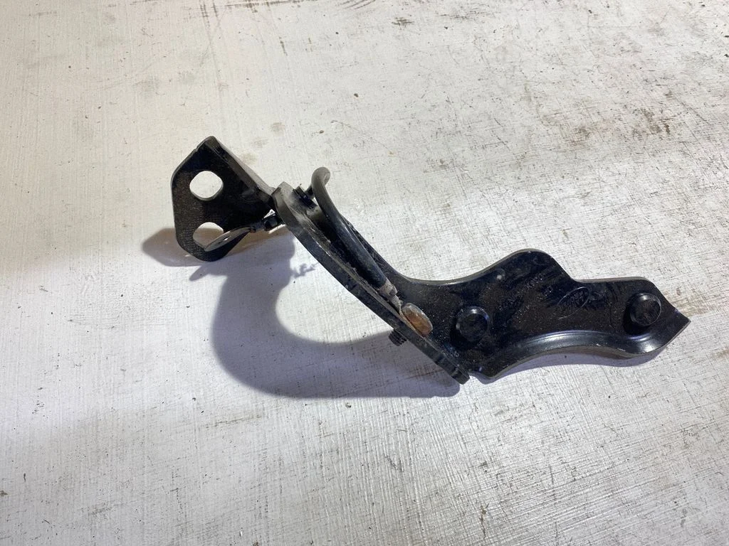 Tailgate/trunk/boot hinge – Land Rover Range Rover Sport L494 (2013-)
