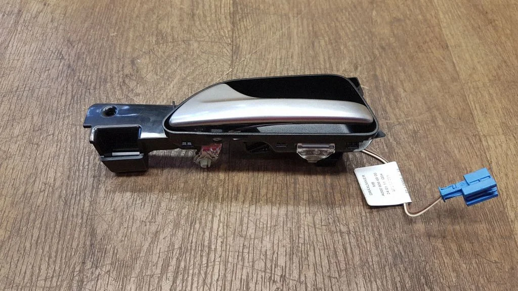 Front door interior handle – Mercedes-Benz ML-Class W166 (2012-2017)