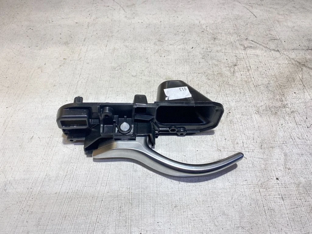 Rear door interior handle 7398881
