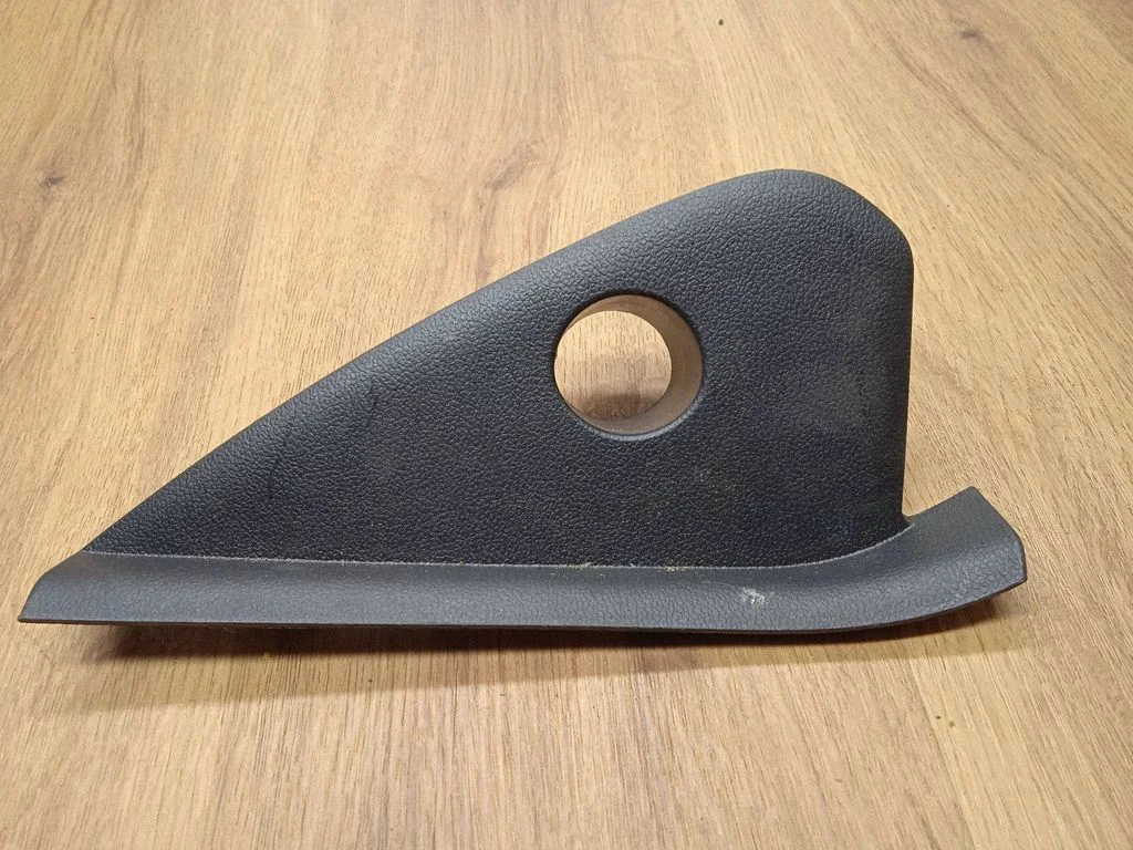 Dashboard side end trim FR3B6304480
