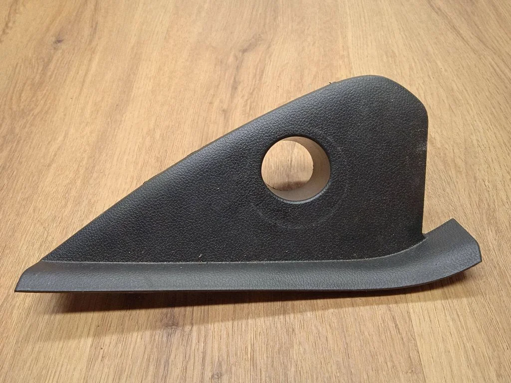 Dashboard side end trim FR3B6304480