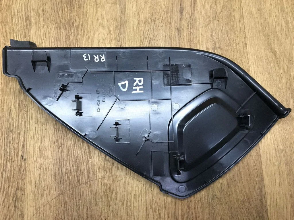 Panel deski rozdzielczej (boczny) CPLA04480A