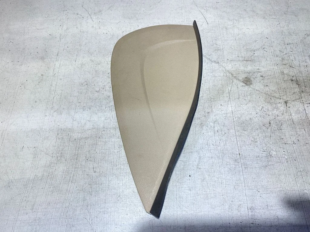 Dashboard side end trim 9368312