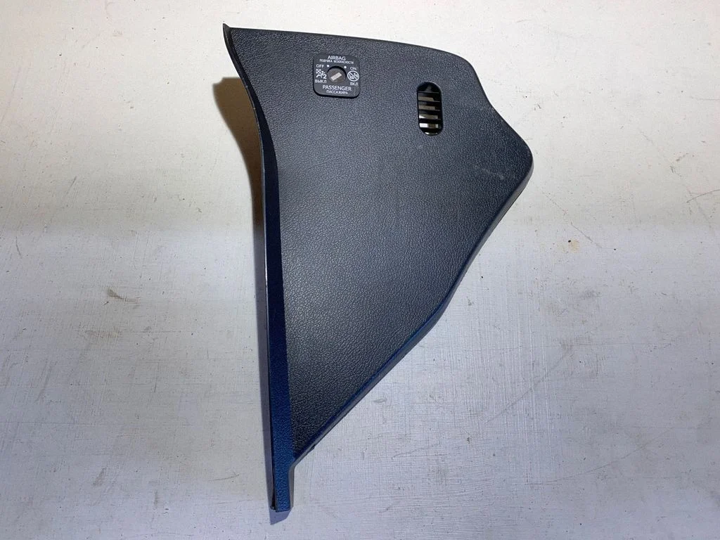 Dashboard side end trim – Lexus RX 450H (2016-)