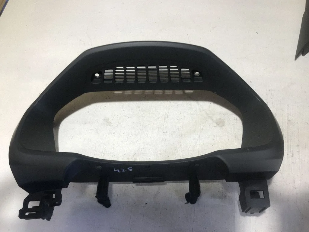 Dashboard trim 31363667