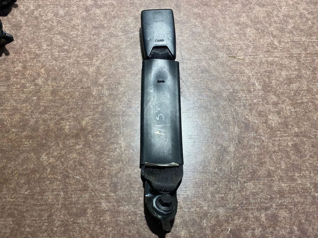 Tagumise turvavöö pannal FR3B6360044A
