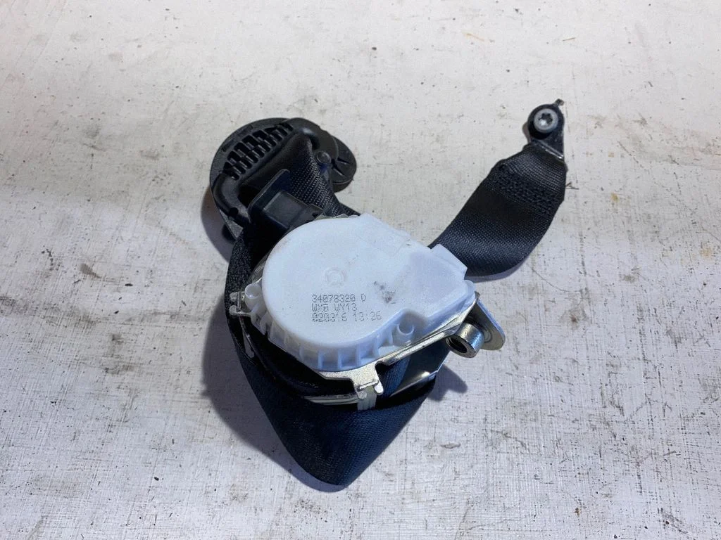 Rear seatbelt 34078320D