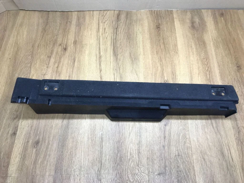 Other trunk/boot trim element 95B861828