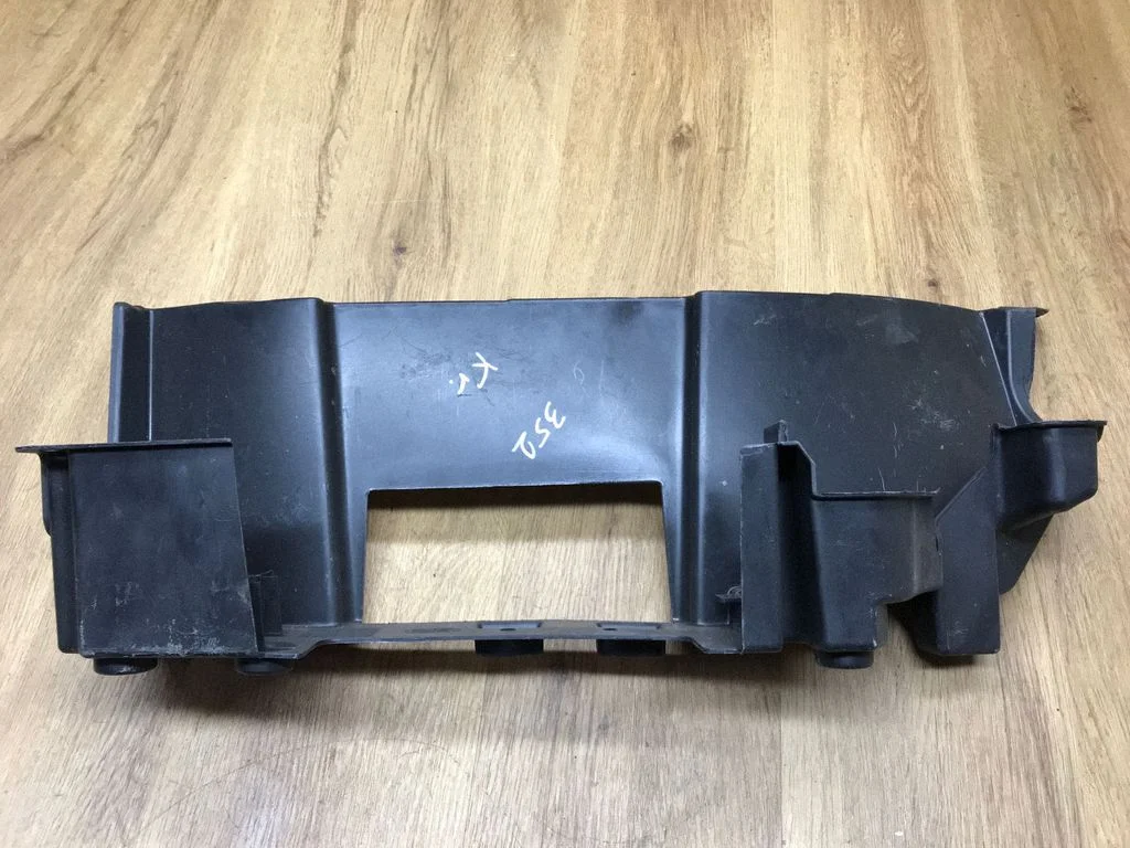 Muu pagasiruumi viimistluse osa – Land Rover Range Rover Sport L494 (2013-)