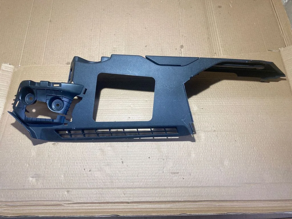 Cita bagāžnieka apdares detaļa DK6231013D