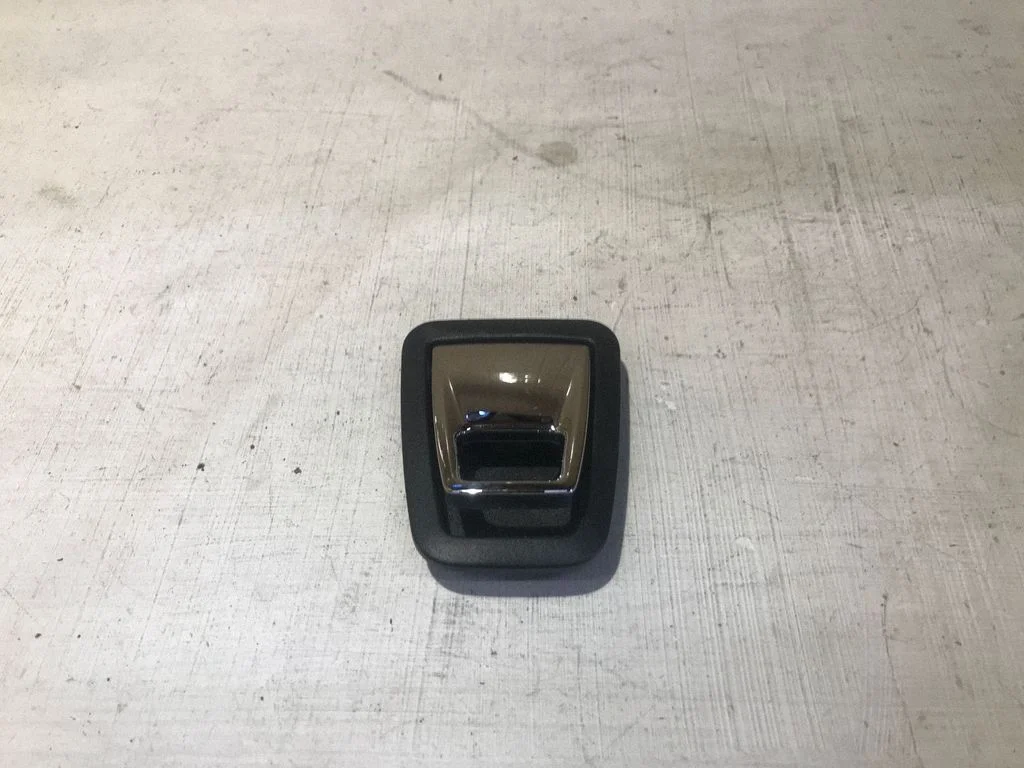 Tie down hook / loop 31462873