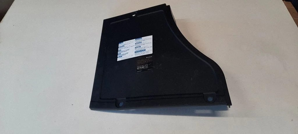 Other trunk/boot trim element – Lexus RX III (2008-2015)